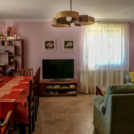 Ermita 1 Y 2 *